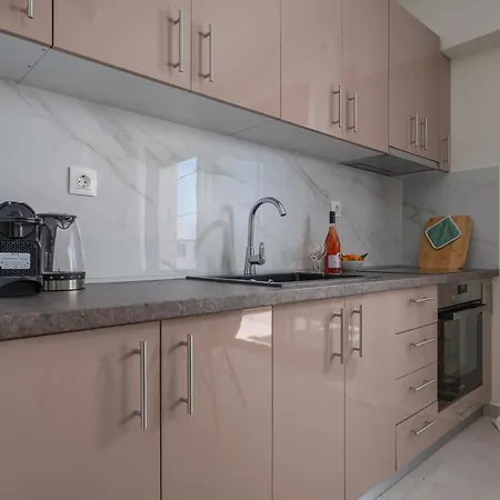 White Pearl Collection Apartment