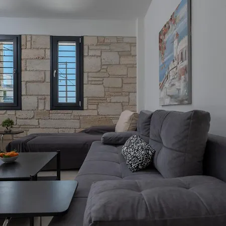 Apartment White Pearl Collection *