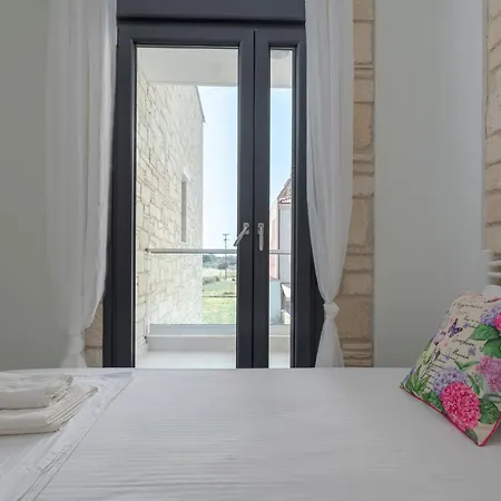 Apartment White Pearl Collection