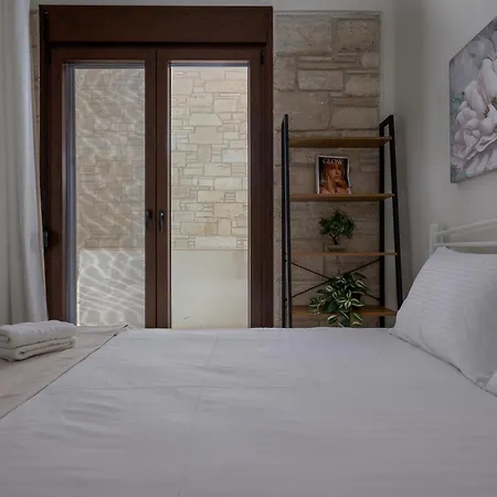 White Pearl Collection Apartment