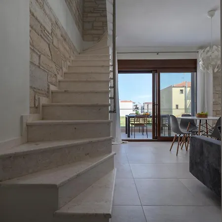 White Pearl Collection Daire Flogita