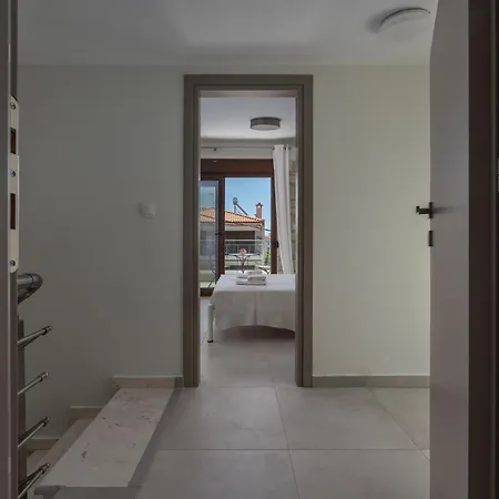 White Pearl Collection * פלוגיטה