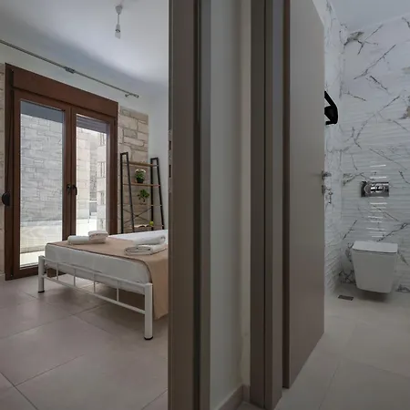 White Pearl Collection * פלוגיטה