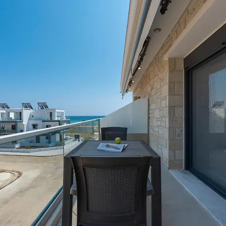 White Pearl Collection פלוגיטה