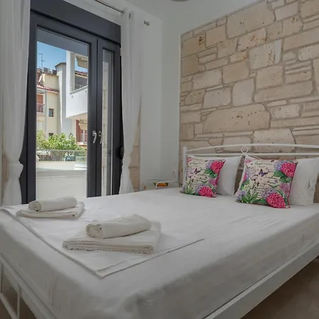 White Pearl Collection * פלוגיטה